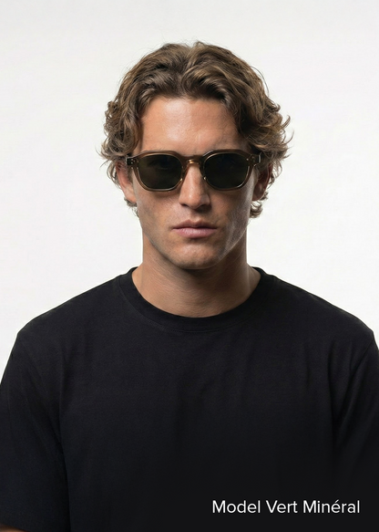 Bolivine Light